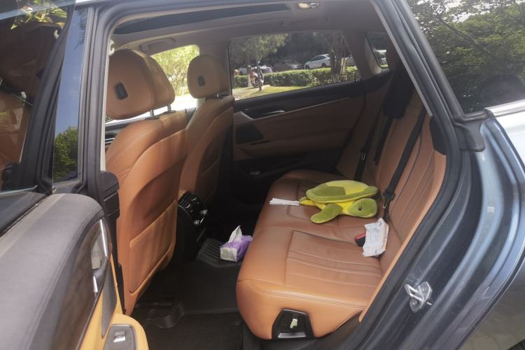 Used BMW 6 Series GT 2019 630i Luxury Design Package Left Rear Seat