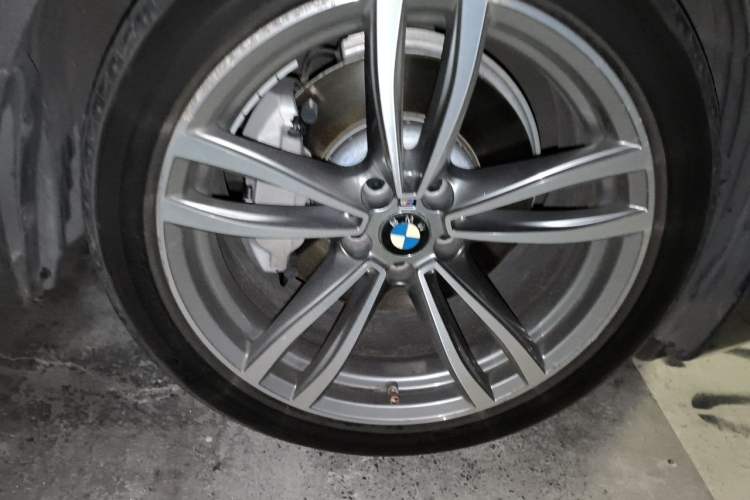 Used BMW 6 Series GT 2019 630i M Sport Package Right Front Wheel Hub