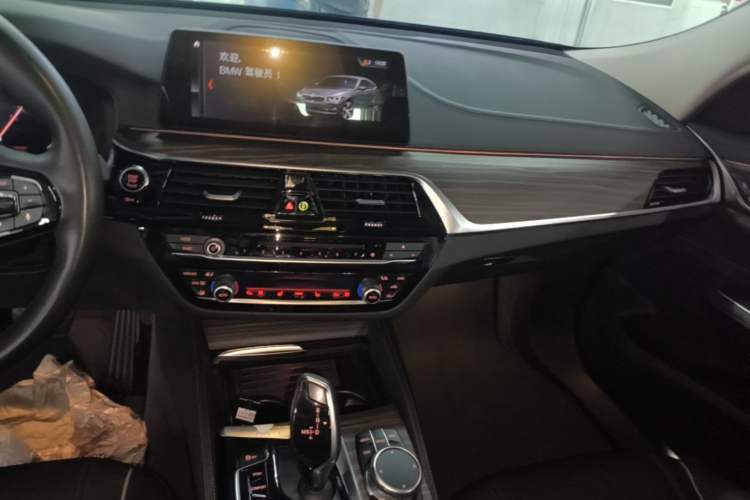 Used BMW 6 Series GT 2019 630i Luxury Design Package Audio And AC Panel