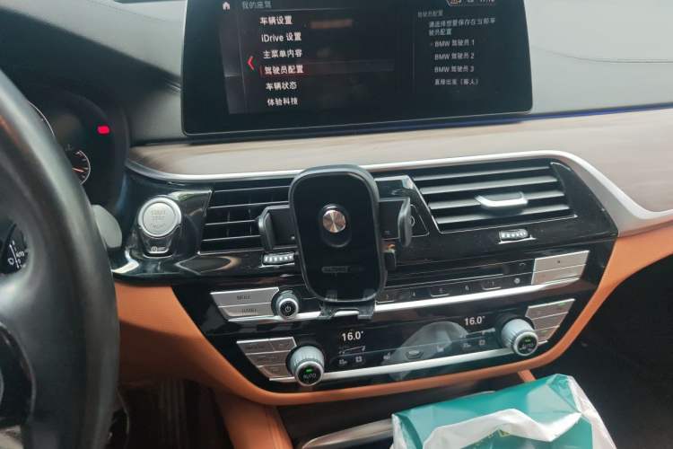 Used BMW 6 Series GT 2019 630i Luxury Design Package Audio And AC Panel