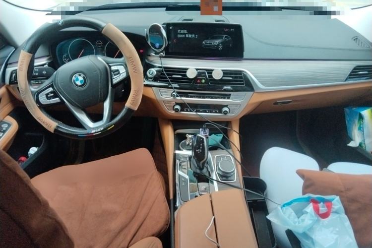 Used BMW 6 Series GT 2019 630i Luxury Design Package Center Console
