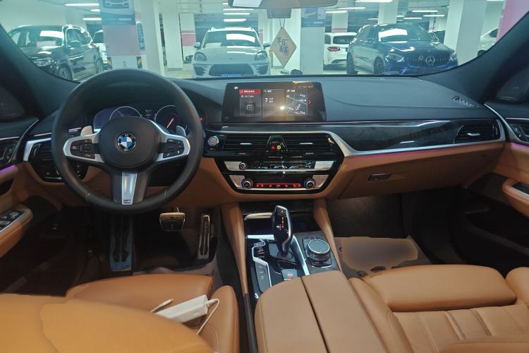 Used BMW 6 Series GT 2019 630i M Sport Package Center Console