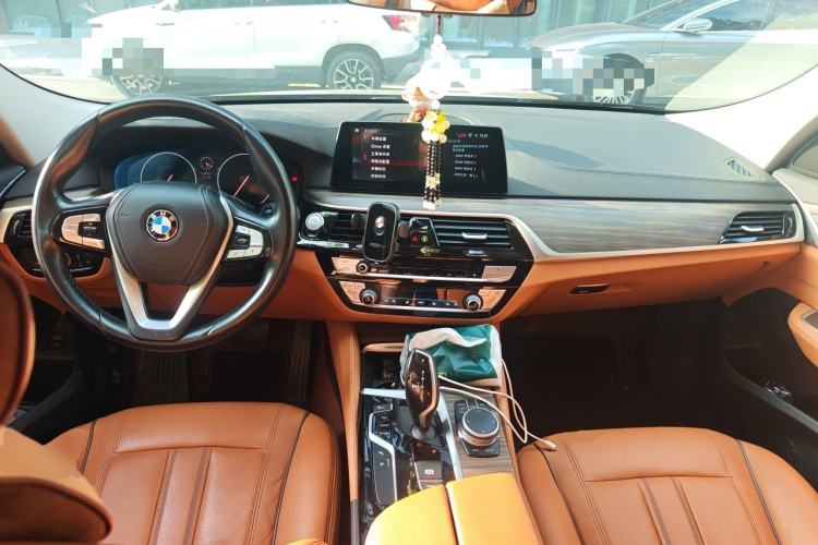 Used BMW 6 Series GT 2019 630i Luxury Design Package Center Console