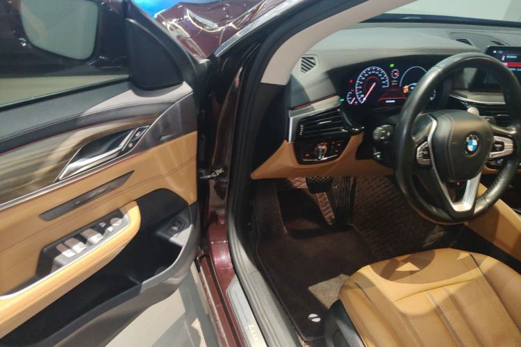 Used BMW 6 Series GT 2019 630i Luxury Design Package Driver Seat