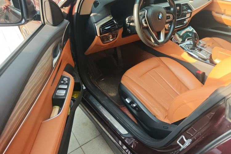 Used BMW 6 Series GT 2019 630i Luxury Design Package Driver Seat