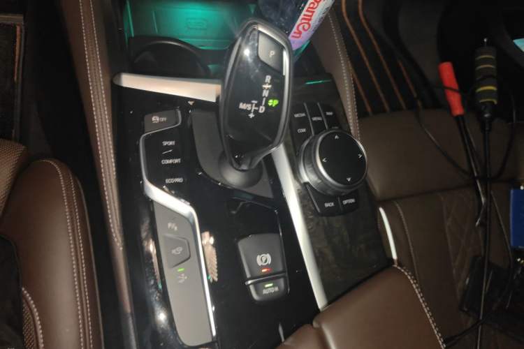Used BMW 6 Series GT 2019 630i M Sport Touring Edition Gear Lever