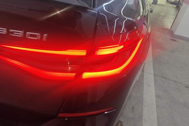 Used BMW 6 Series GT 2019 630i M Sport Package Right Rear Taillight