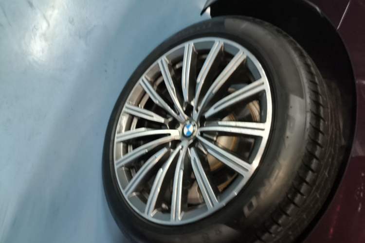 Used BMW 6 Series GT 2019 630i Luxury Design Package Right Rear Wheel Hub