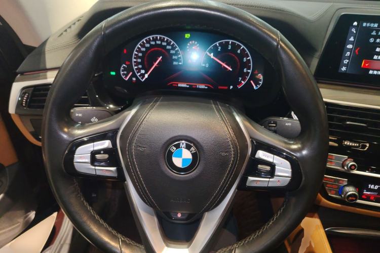 Used BMW 6 Series GT 2019 630i Luxury Design Package Steering Wheel