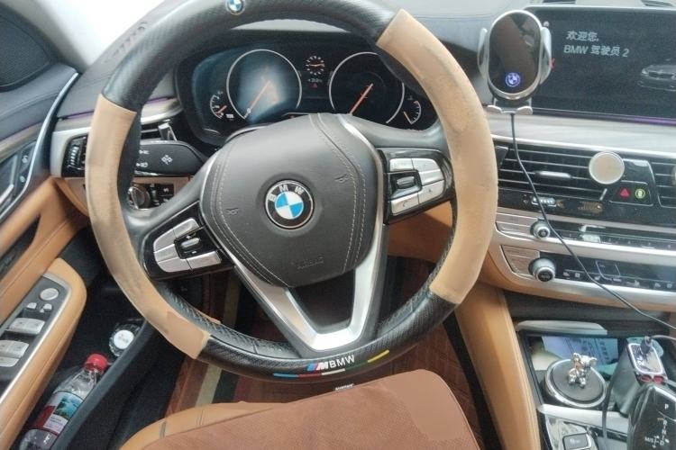 Used BMW 6 Series GT 2019 630i Luxury Design Package Steering Wheel