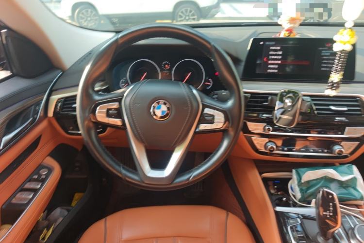 Used BMW 6 Series GT 2019 630i Luxury Design Package Steering Wheel