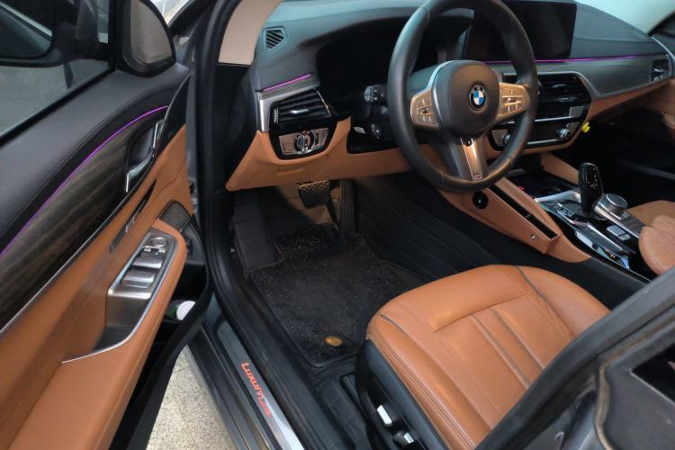 Used BMW 6 Series GT 2019 630i Luxury Design Package Driver Seat