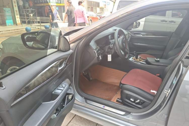 Used BMW 6 Series GT 2019 630i M Sport Package Driver Seat