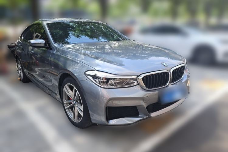 Used BMW 6 Series GT 2019 630i M Sport Package Front Right 45 Deg
