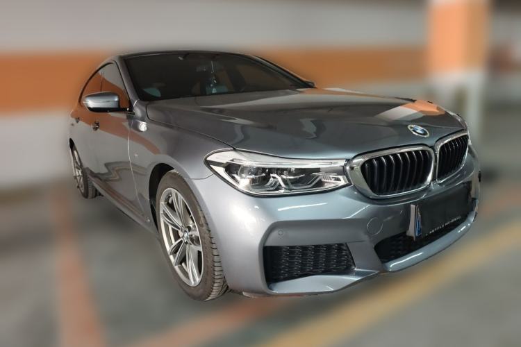 Used BMW 6 Series GT 2019 630i M Sport Package Front Right 45 Deg