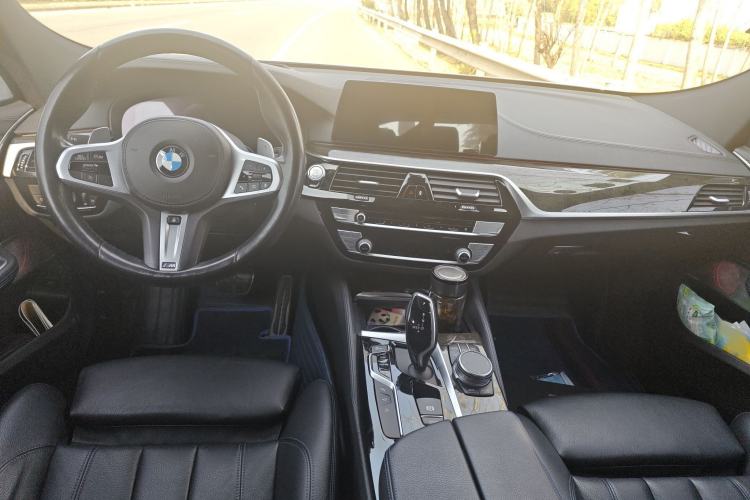 Used BMW 6 Series GT 2019 630i M Sport Package Interior 2