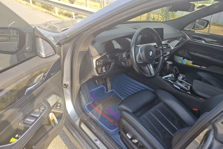 Used BMW 6 Series GT 2019 630i M Sport Package Interior 3