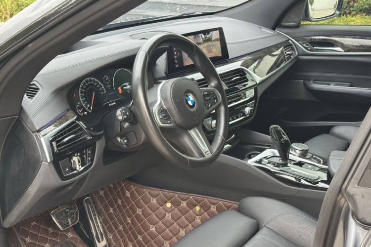 Used BMW 6 Series GT 2019 630i M Sport Package Interior 4