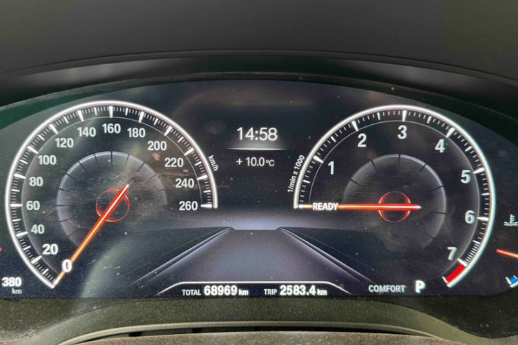 Used BMW 6 Series GT 2019 630i M Sport Touring Edition Odometer Close Up