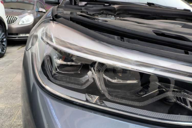 Used BMW 6 Series GT 2019 630i Luxury Design Package Right Front Headlight