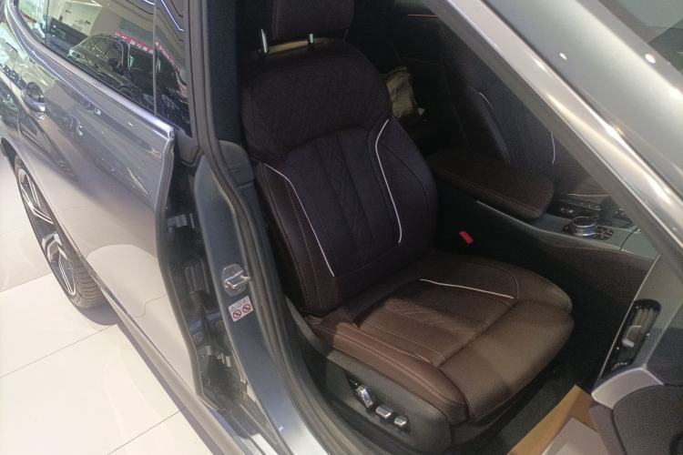 Used BMW 6 Series GT 2019 630i M Sport Touring Edition Right Front Seat
