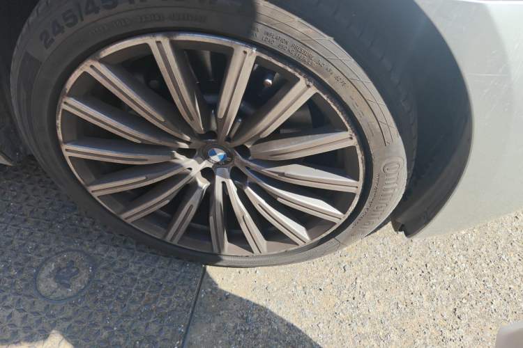 Used BMW 6 Series GT 2019 630i Luxury Design Package Right Front Wheel Hub