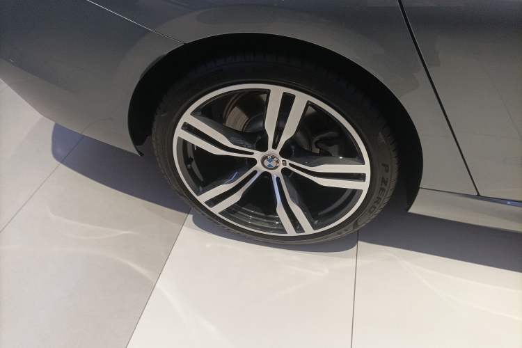 Used BMW 6 Series GT 2019 630i M Sport Touring Edition Right Rear Wheel Hub