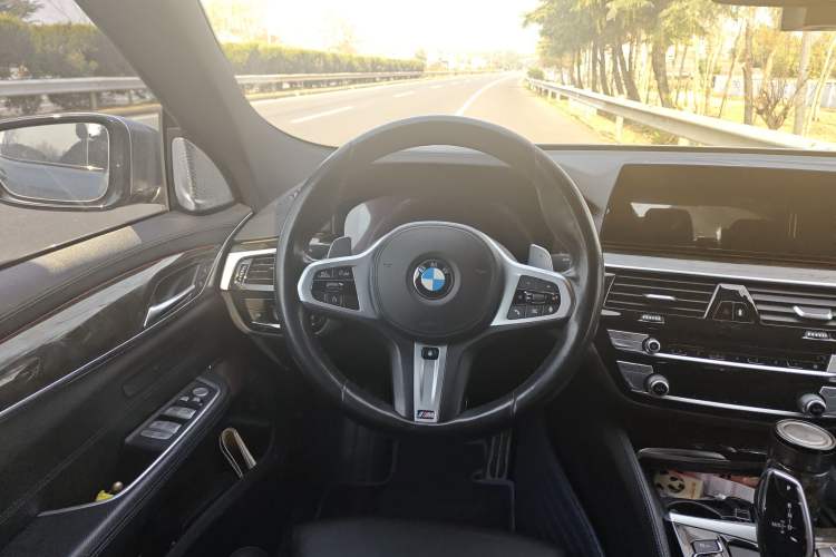 Used BMW 6 Series GT 2019 630i M Sport Package Steering Wheel