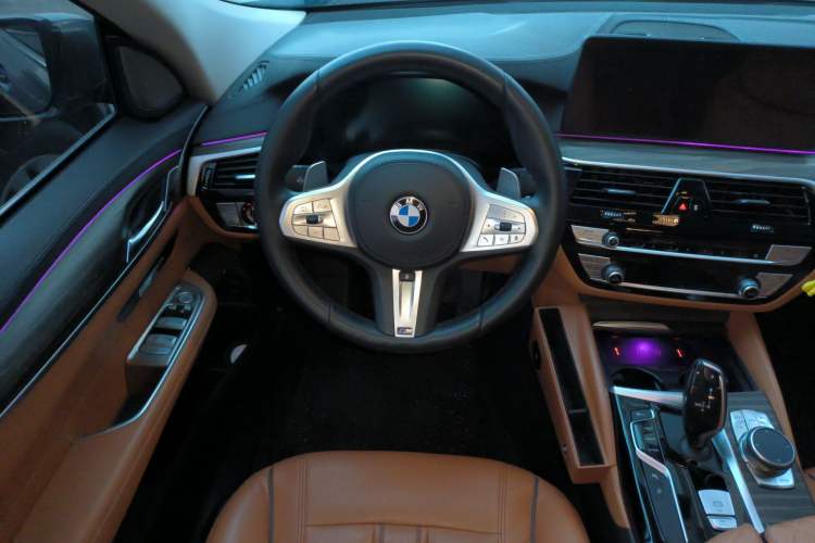 Used BMW 6 Series GT 2019 630i Luxury Design Package Steering Wheel