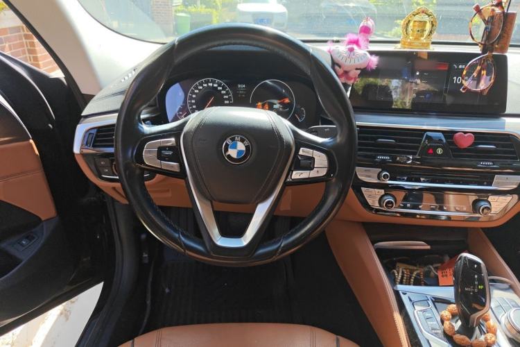 Used BMW 6 Series GT 2019 630i Luxury Design Package Steering Wheel