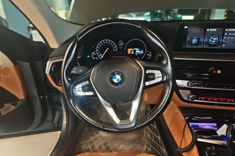 Used BMW 6 Series GT 2019 630i Luxury Design Package Steering Wheel