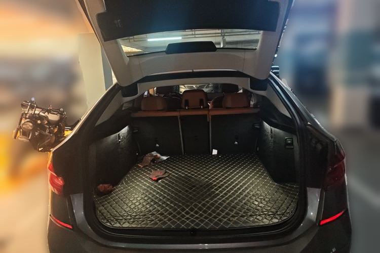 Used BMW 6 Series GT 2019 630i Luxury Design Package Trunk