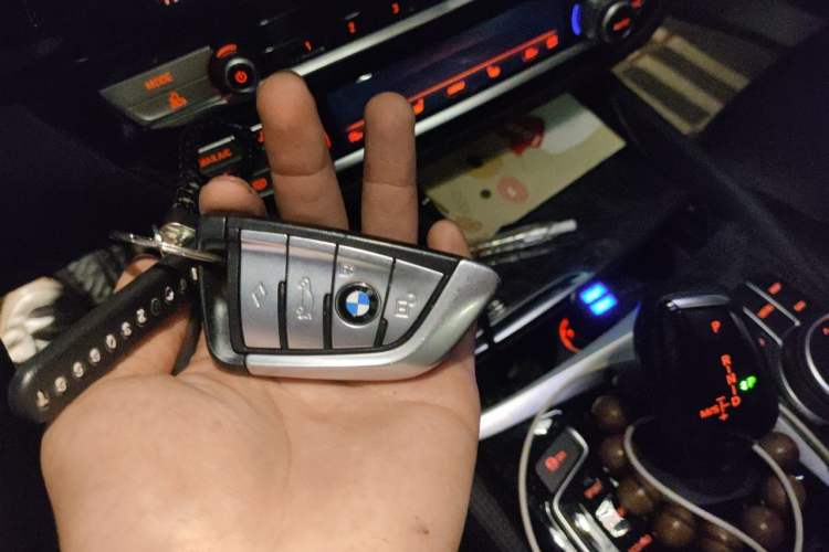 Used BMW 6 Series GT 2019 630i M Sport Package Vehicle Key