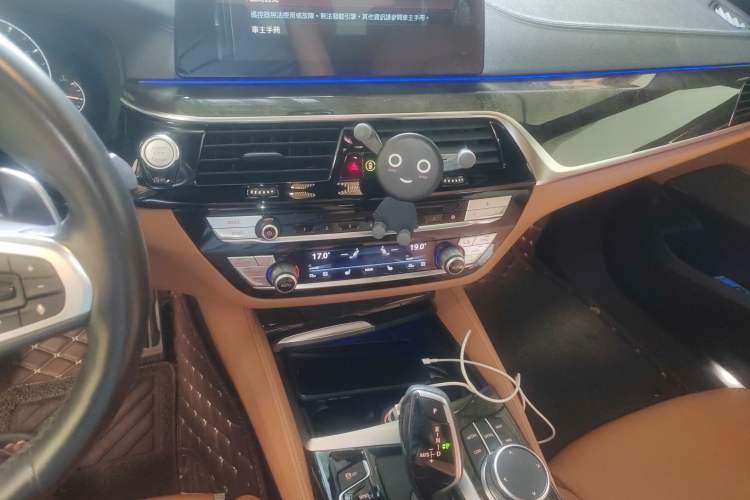 Used BMW 6 Series GT 2019 630i M Sport Package Audio And AC Panel