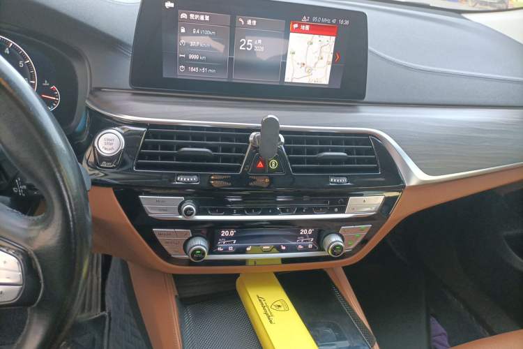 Used BMW 6 Series GT 2019 630i M Sport Package Audio And AC Panel