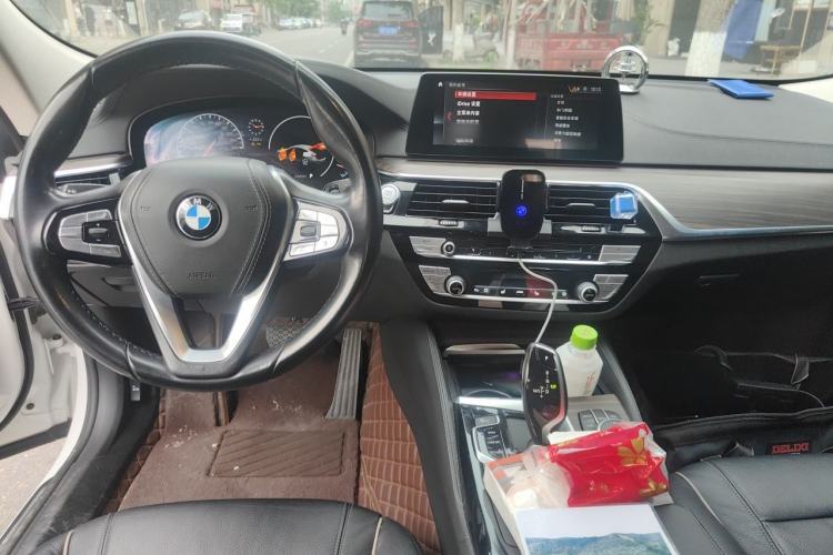 Used BMW 6 Series GT 2019 630i Luxury Design Package Center Console