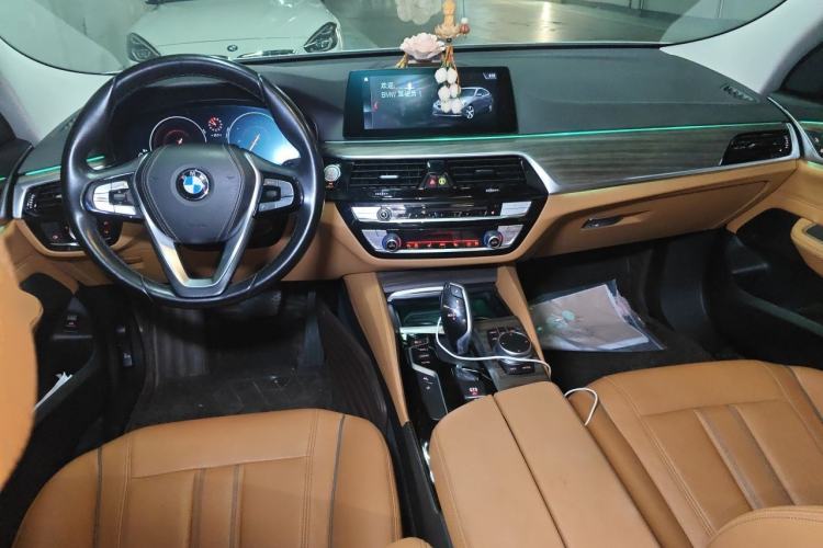 Used BMW 6 Series GT 2019 630i Luxury Design Package Center Console