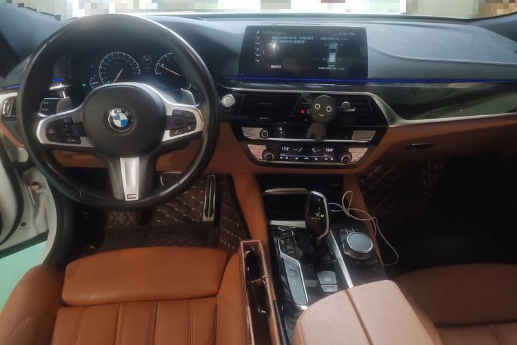 Used BMW 6 Series GT 2019 630i M Sport Package Center Console