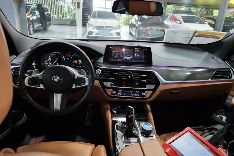 Used BMW 6 Series GT 2019 630i M Sport Package Center Console