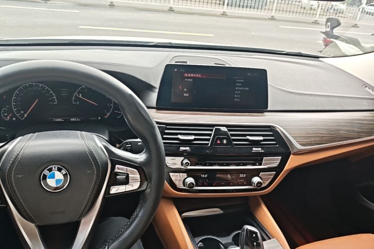 Used BMW 6 Series GT 2019 630i Luxury Design Package Center Console