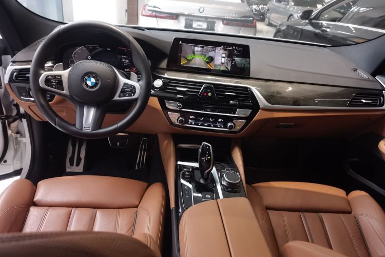 Used BMW 6 Series GT 2019 630i M Sport Package Center Console