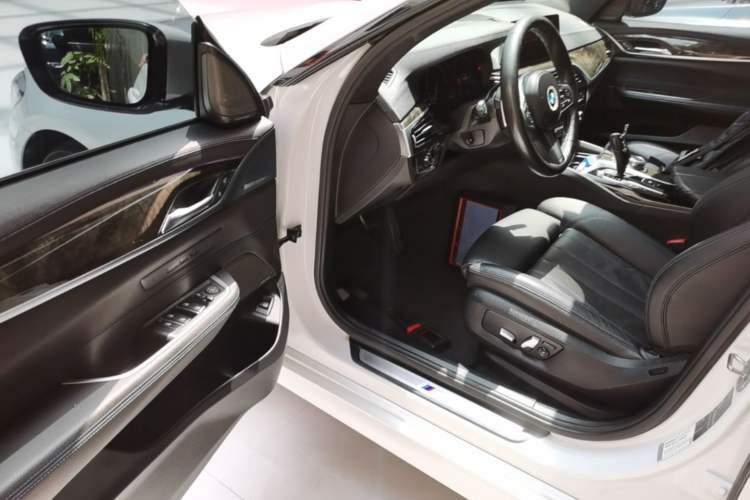 Used BMW 6 Series GT 2019 630i M Sport Package Driver Seat
