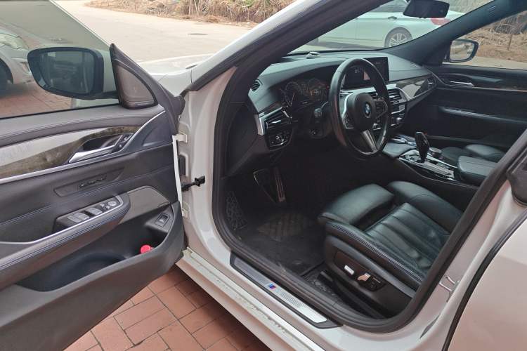 Used BMW 6 Series GT 2019 630i M Sport Package Driver Seat