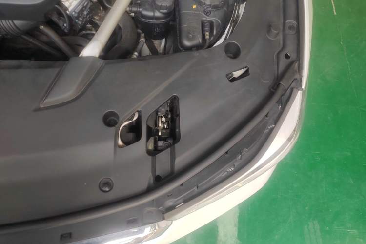 Used BMW 6 Series GT 2019 630i M Sport Package Engine Bay Left