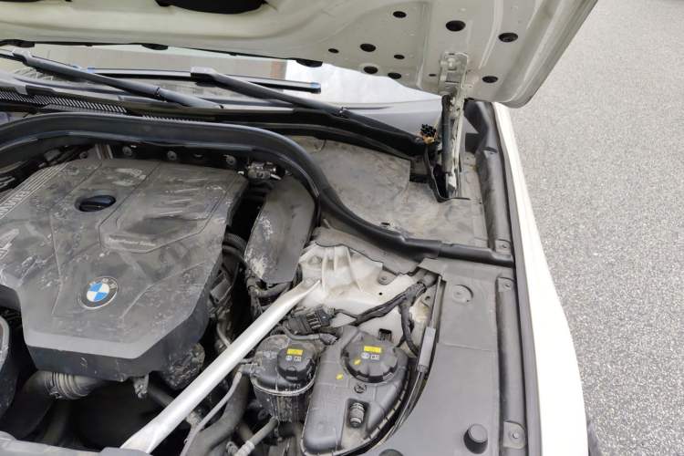 Used BMW 6 Series GT 2019 630i M Sport Touring Edition Engine Bay Left