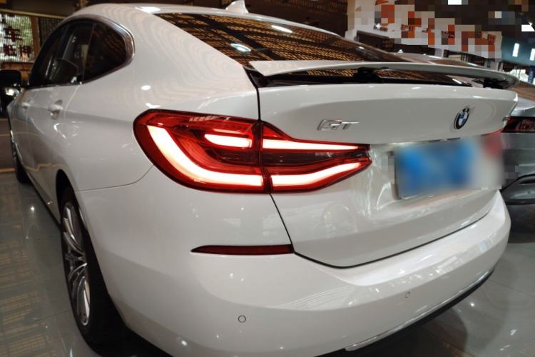 Used BMW 6 Series GT 2019 630i Luxury Design Package Exterior 2