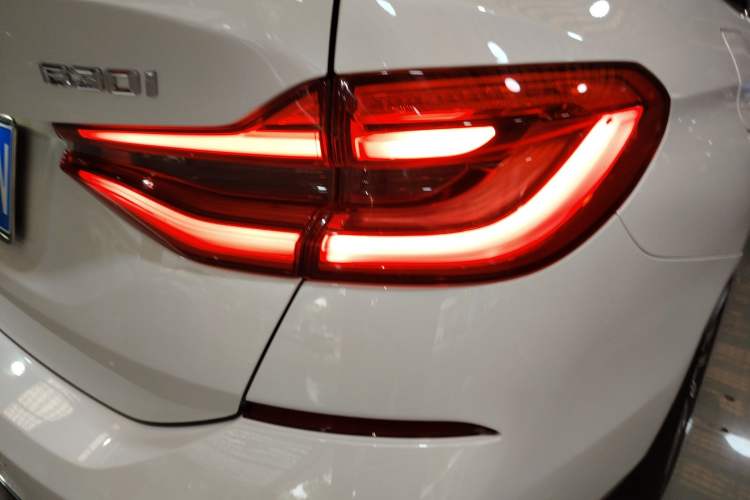 Used BMW 6 Series GT 2019 630i Luxury Design Package Exterior 3