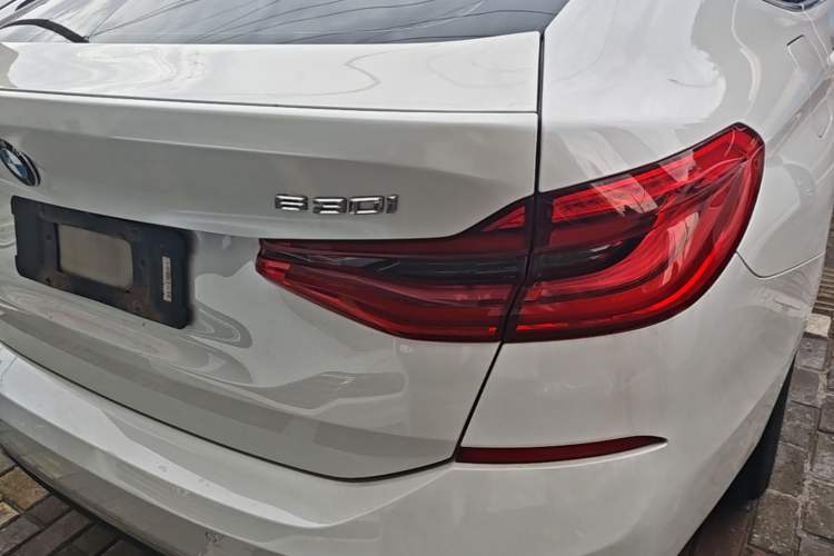 Used BMW 6 Series GT 2019 630i Luxury Design Package Exterior 3