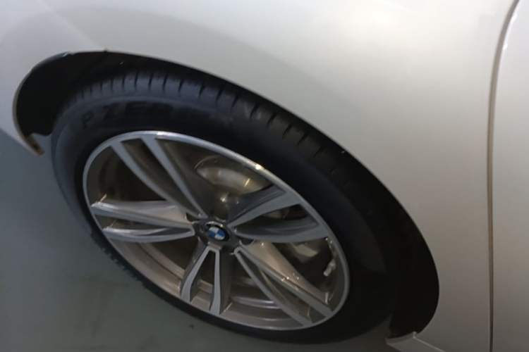 Used BMW 6 Series GT 2019 630i M Sport Package Exterior 5