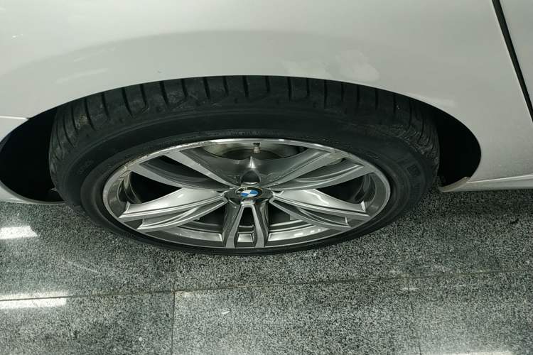 Used BMW 6 Series GT 2019 630i M Sport Package Exterior 5